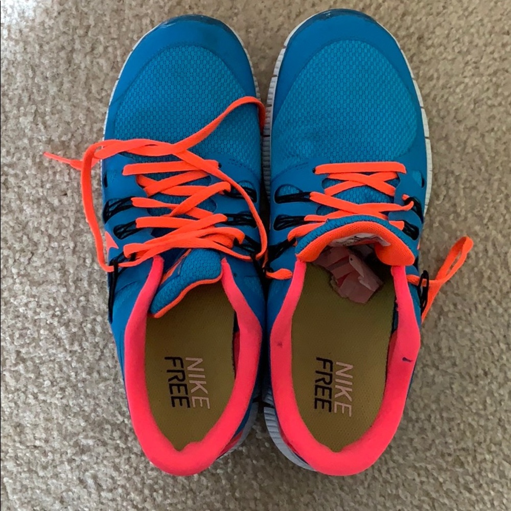 Nike Free Runs